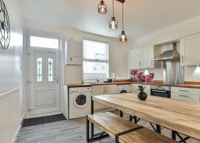 Hidden Gem-Open To Book-Super Location