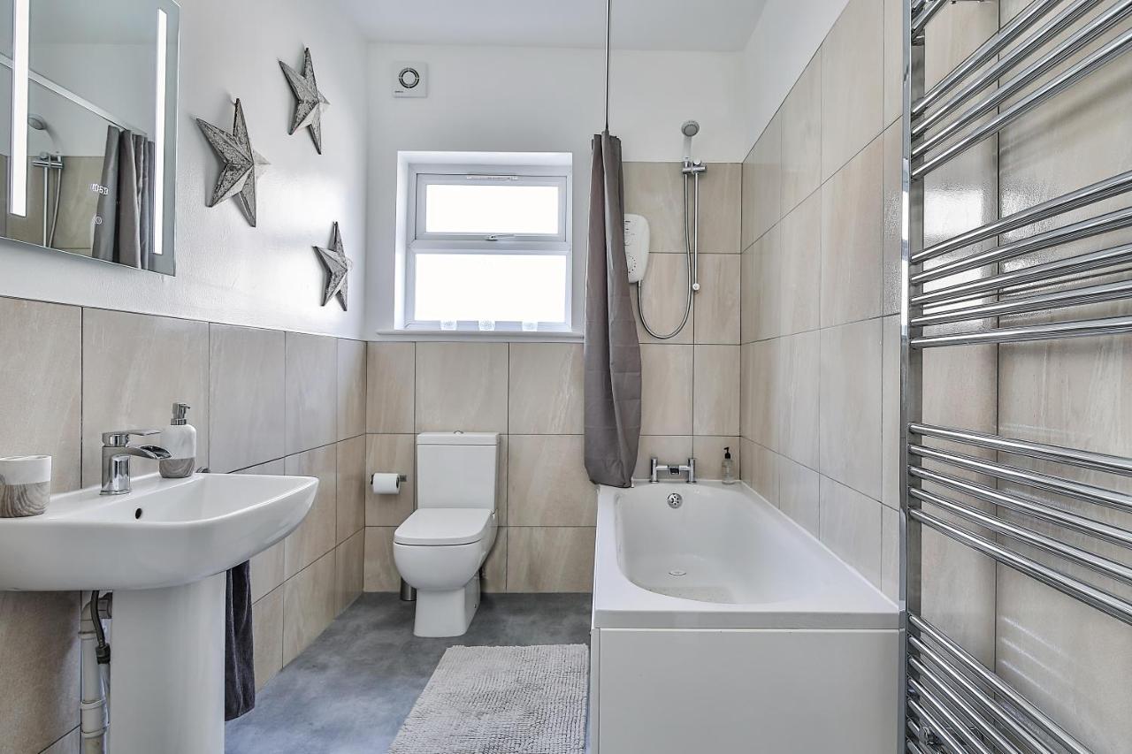 Hidden Gem-open To Book-super Location Casa de Férias *